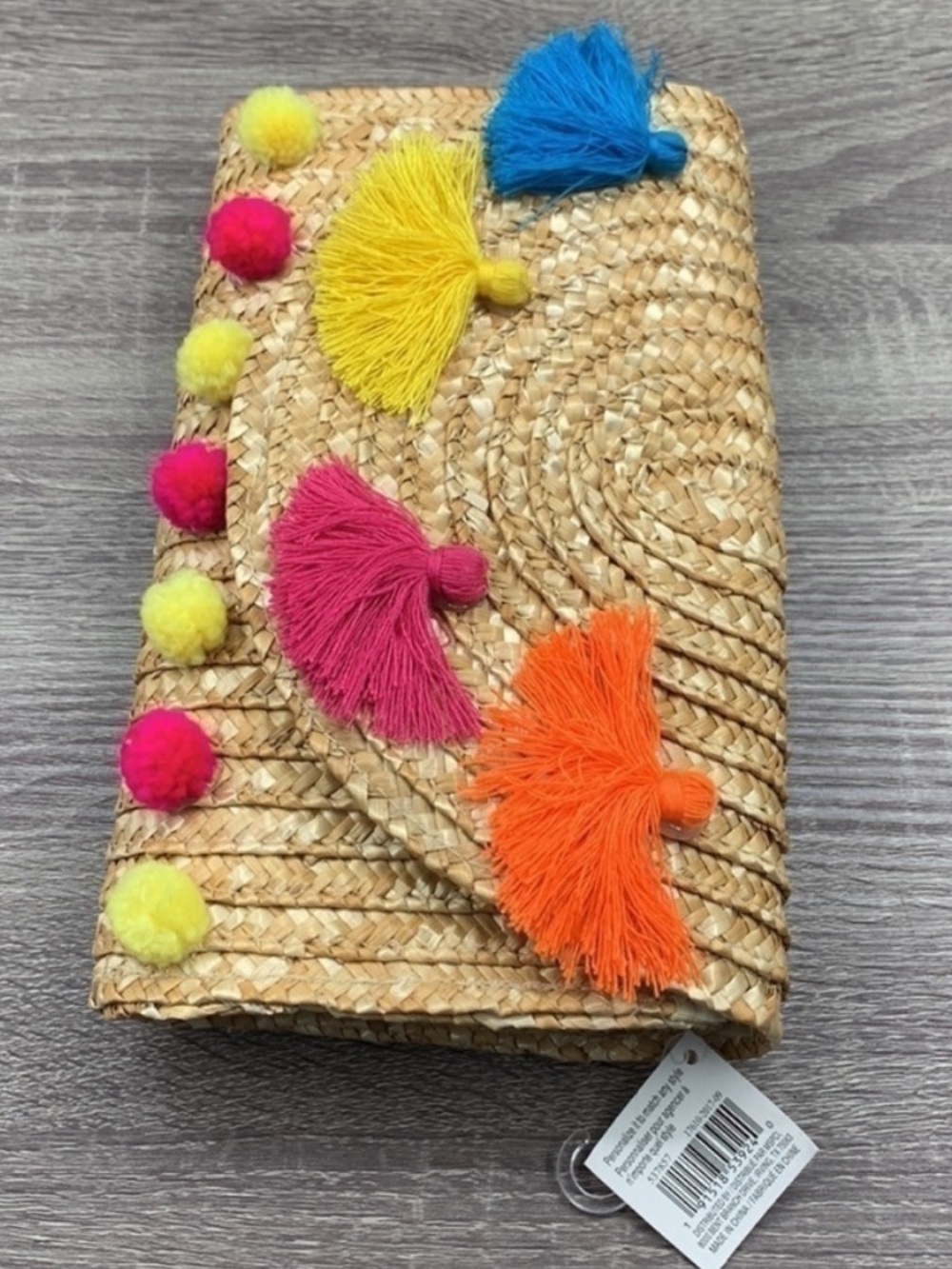Art Minds Hand Crafted Straw Clutch with Tassel Pom-Pom - 10” x 6” x 1.75”. NWT.
